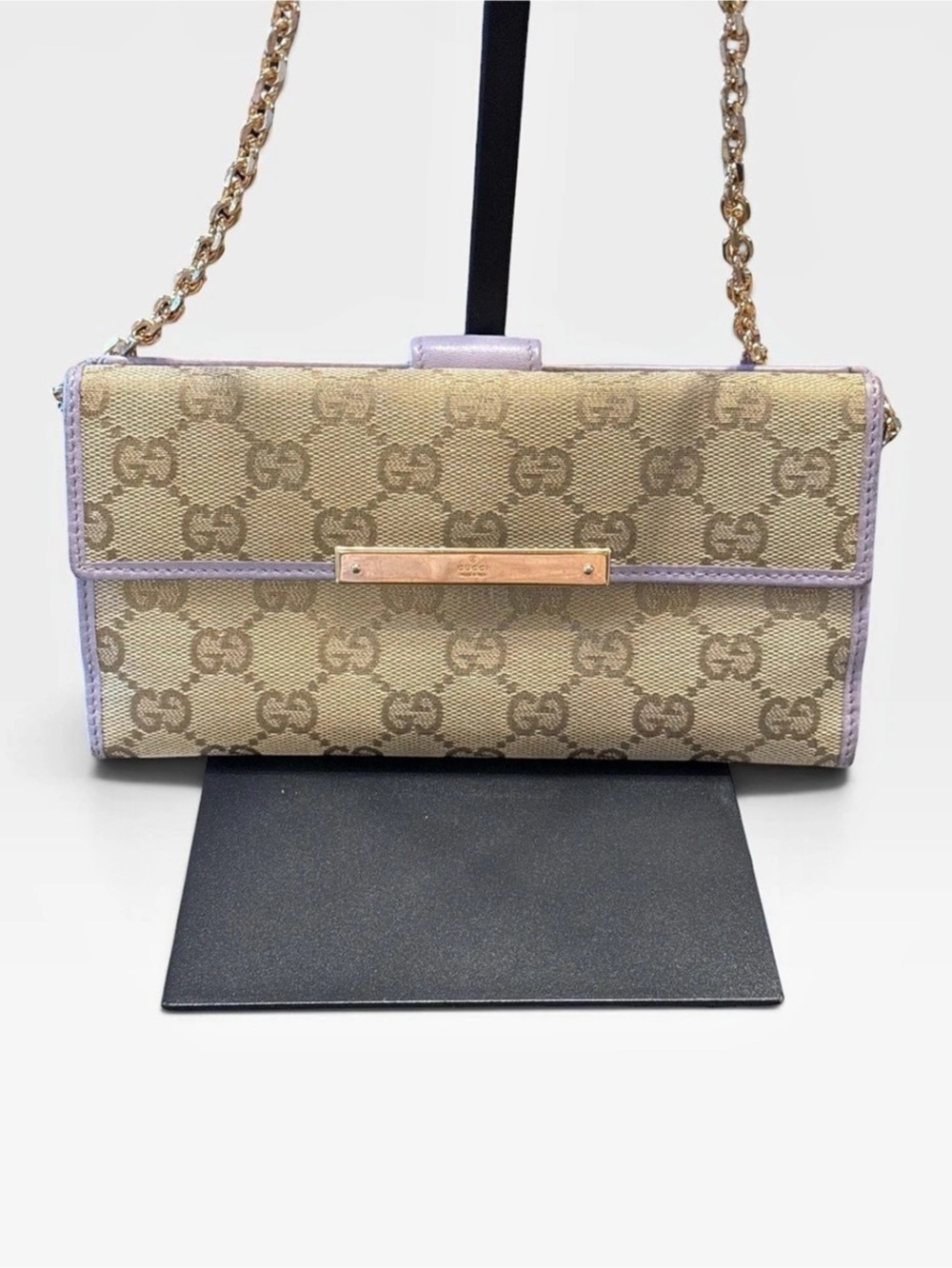 Gucci Authentic GG Canvas Gold Chain Wallet Crossbody Shoulder Bag Beige Purple